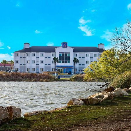 Motel 6-Eagle Pass, Tx - Lakeside ภายนอก รูปภาพ