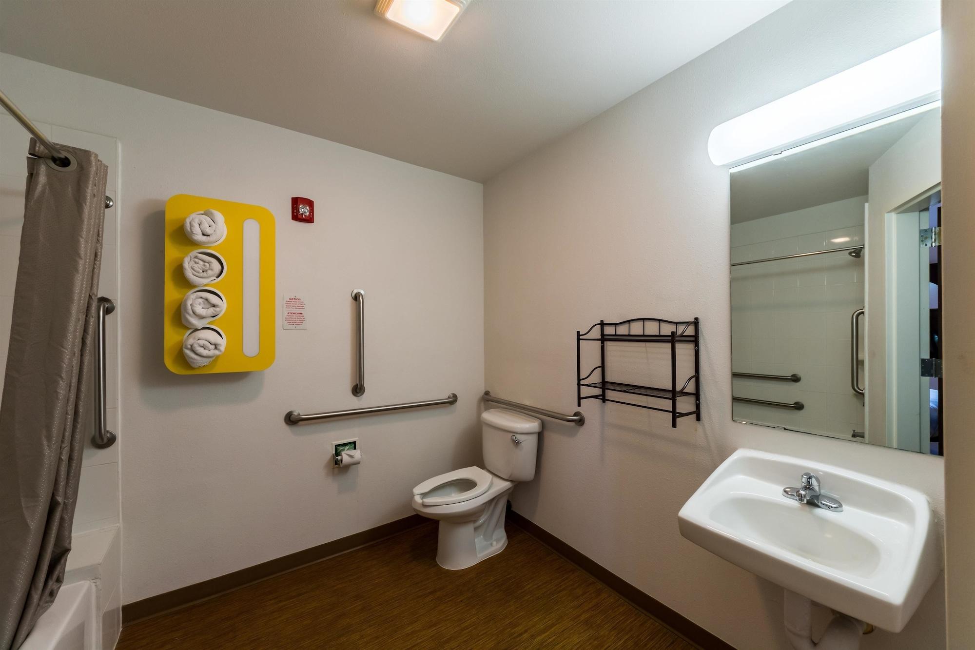 Motel 6-Eagle Pass, Tx - Lakeside ภายนอก รูปภาพ