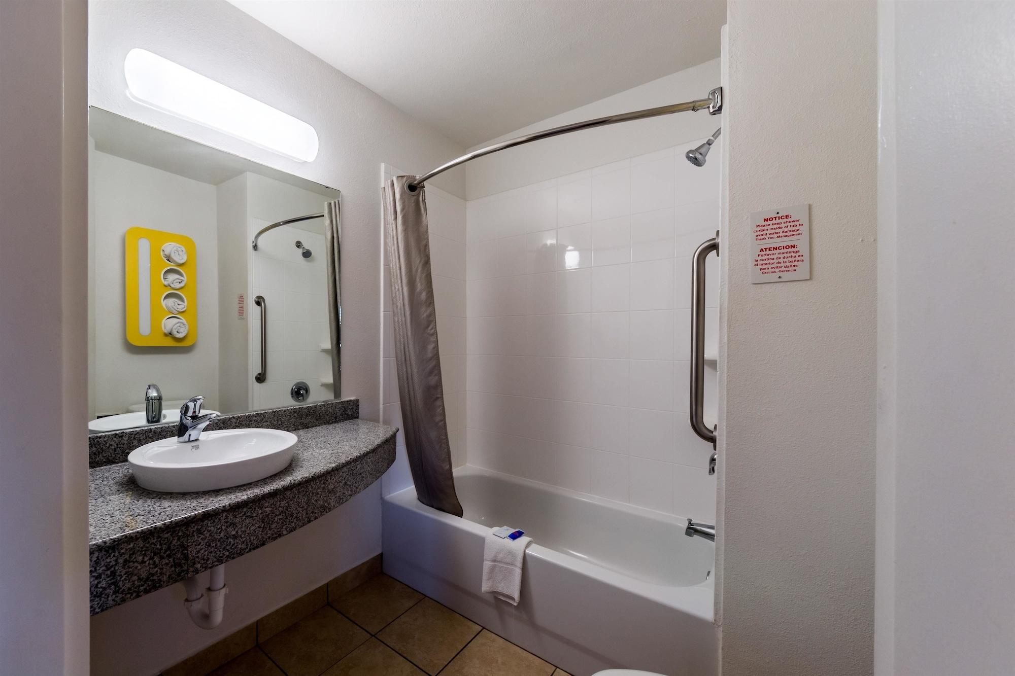 Motel 6-Eagle Pass, Tx - Lakeside ภายนอก รูปภาพ