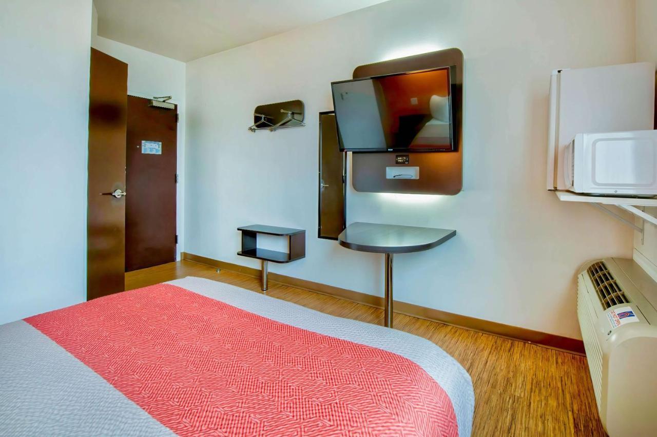 Motel 6-Eagle Pass, Tx - Lakeside ภายนอก รูปภาพ