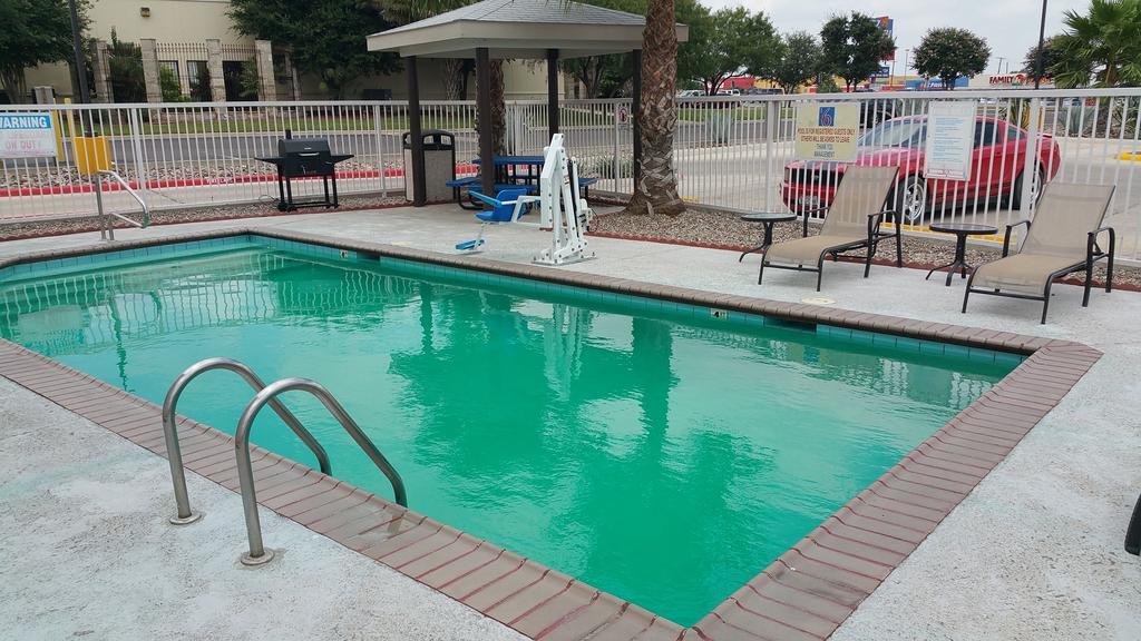 Motel 6-Eagle Pass, Tx - Lakeside ภายนอก รูปภาพ